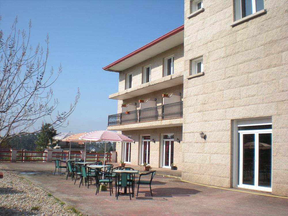Hotel Chamuinas Sanxenxo Bagian luar foto