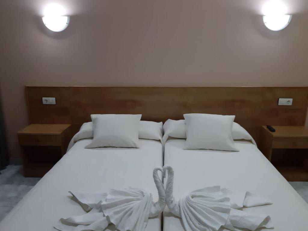 Hotel Chamuinas Sanxenxo Bagian luar foto