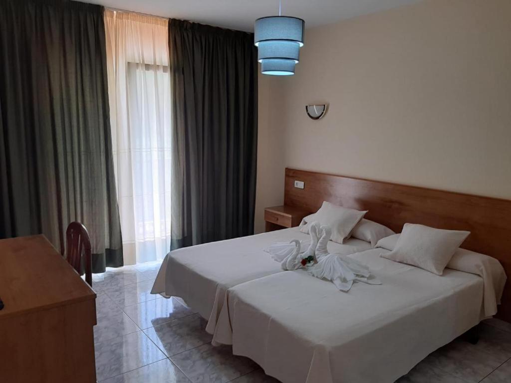 Hotel Chamuinas Sanxenxo Bagian luar foto