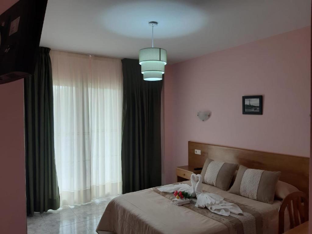Hotel Chamuinas Sanxenxo Bagian luar foto